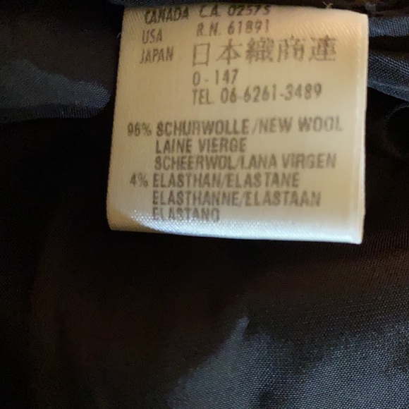 Escada Gorgeous Black Wool Stretch Logo Button Lined Coat - Picture 9 of 9